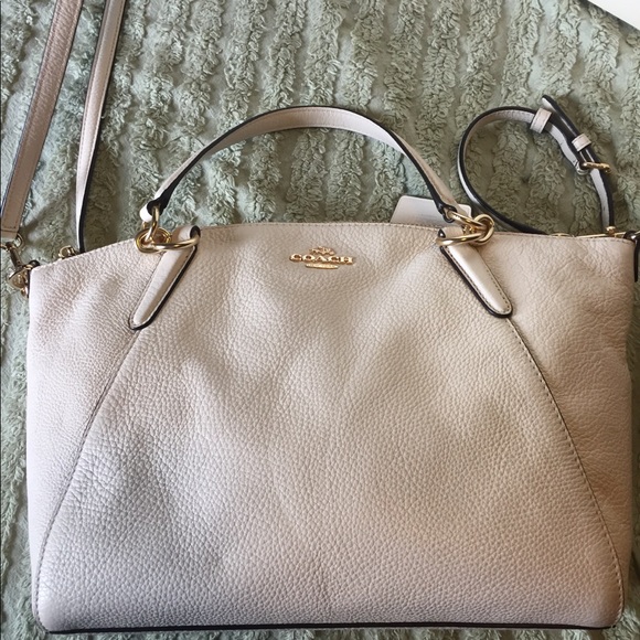 Coach Handbags - Coach Small Kelsey Crossbody